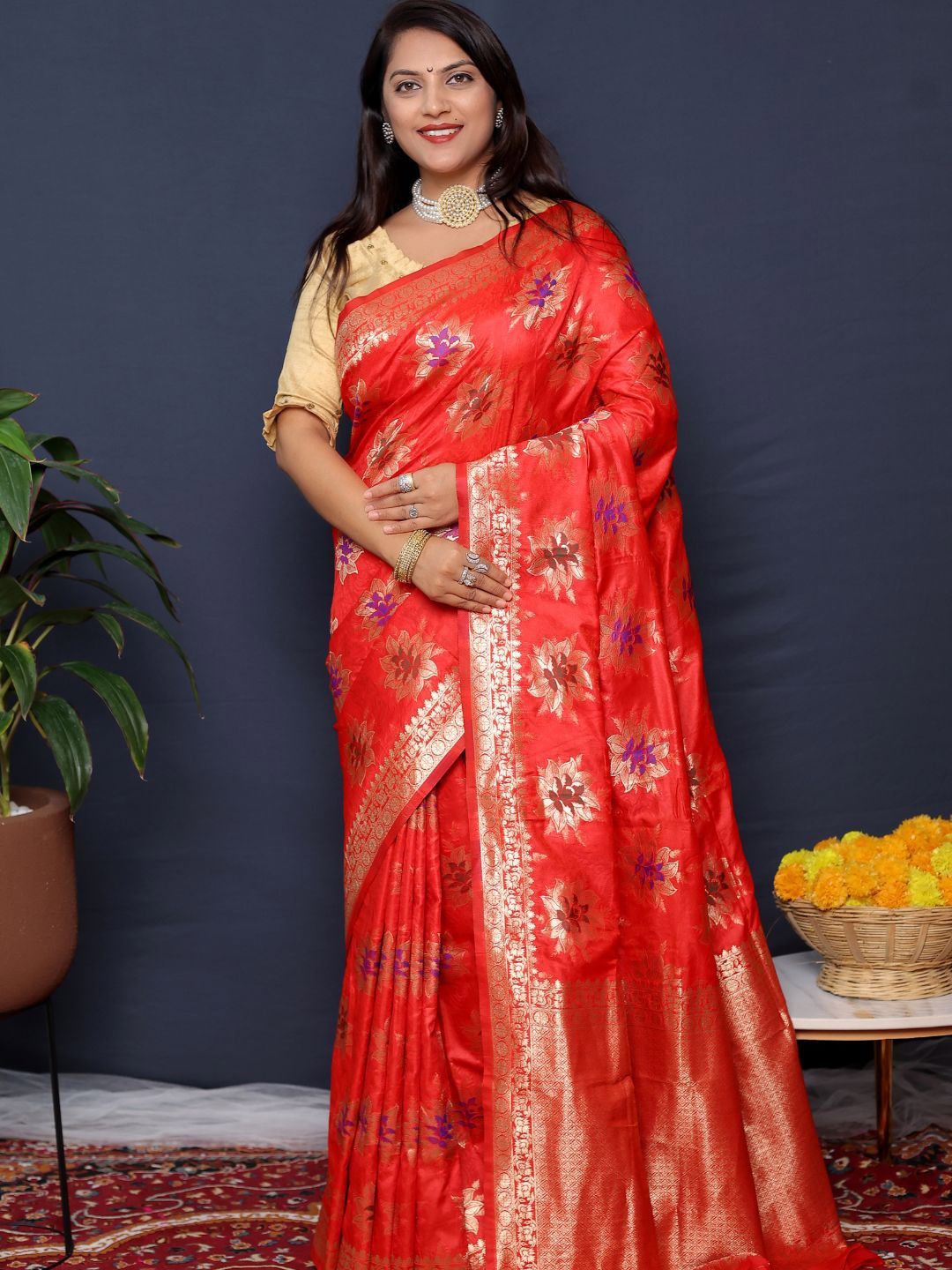 

SGF11 Woven Design Zari Art Silk Heavy Work Kanjeevaram Saree, Red