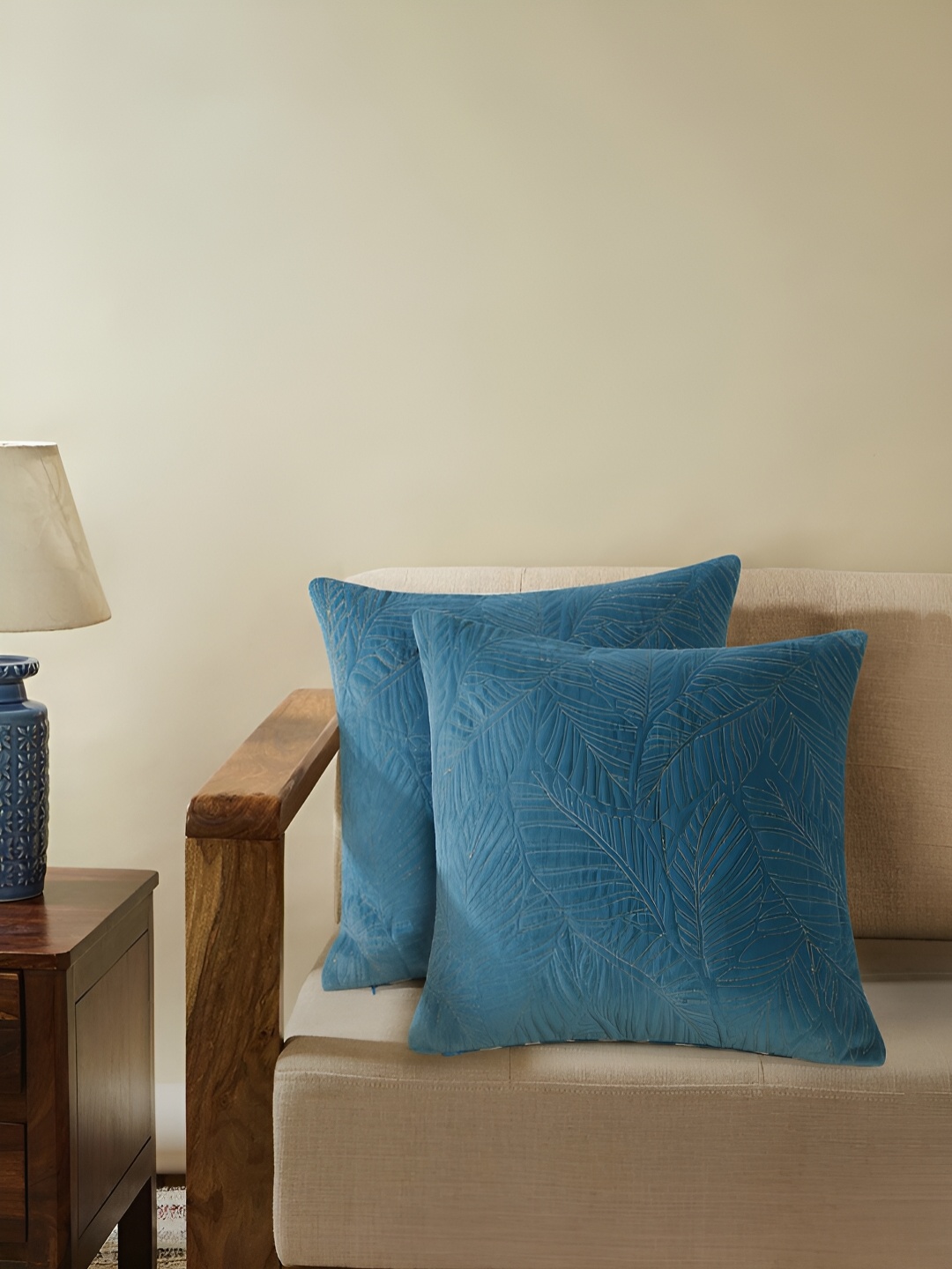 

House of Pataudi Teal Blue & White 2 Pieces Embroidered Velvet Cushion Covers
