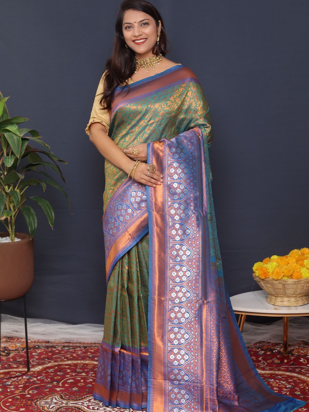 

SGF11 Woven Design Zari Art Silk Heavy Work Kanjeevaram Saree, Green