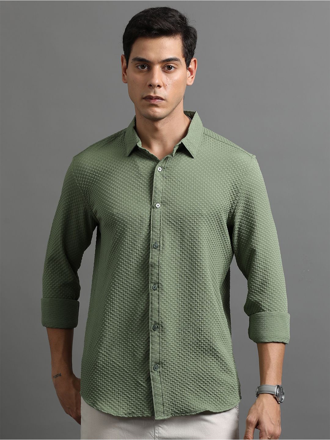 

Bushirt Classic Self Design Spread Collar Casual Shirt, Green