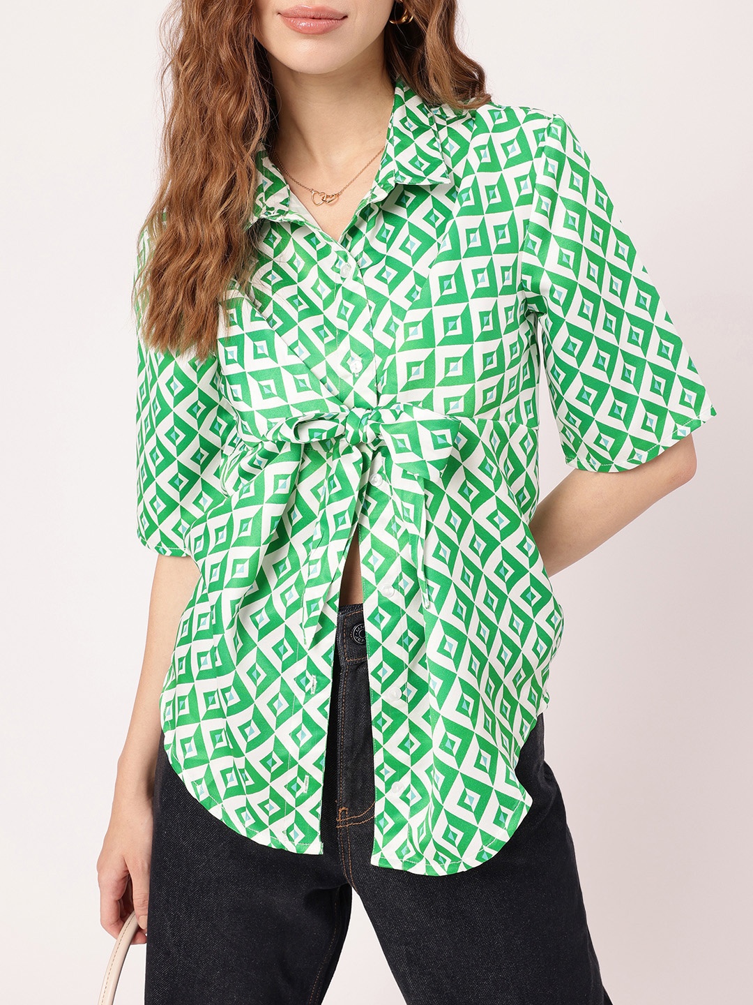 

DressBerry Shape-Shifting Style Printed Shirt, Green