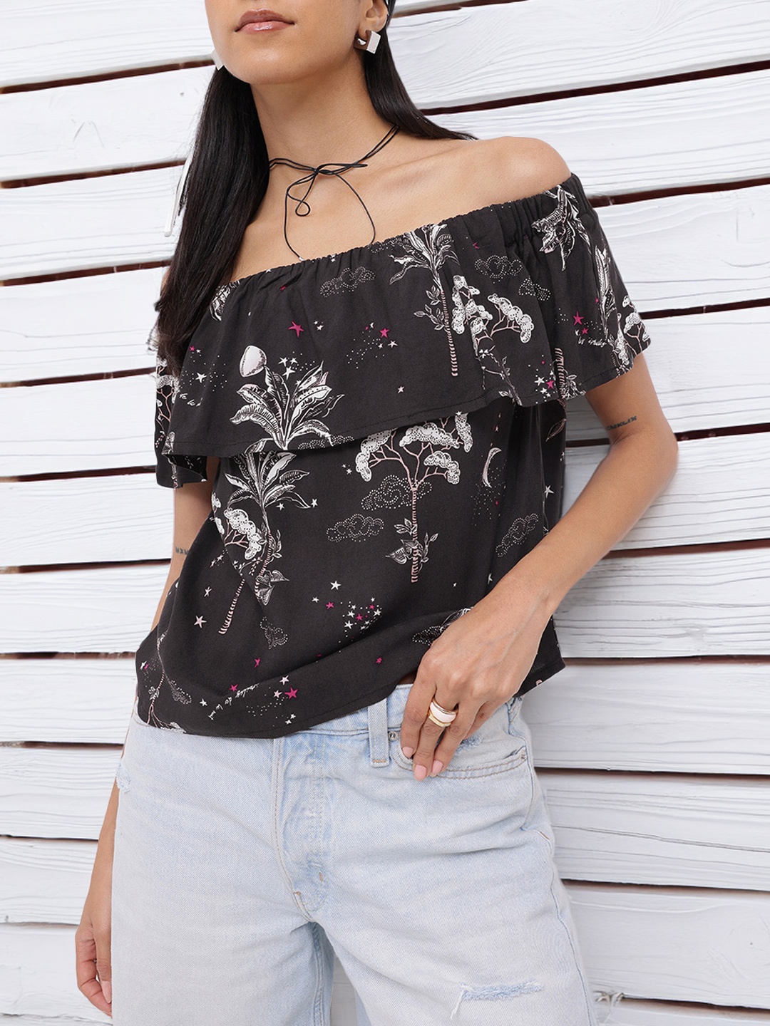 

DressBerry Monochrome Magic Shoulder Show Floral Bardot Top, Black