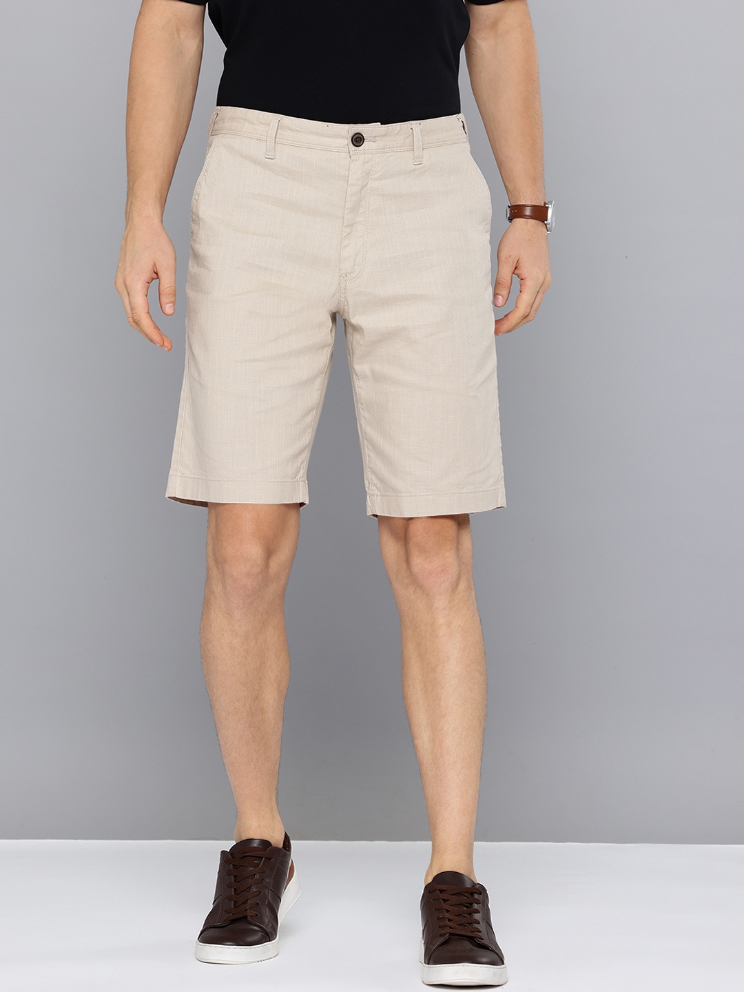 

Indian Terrain Men Regular Shorts, Beige