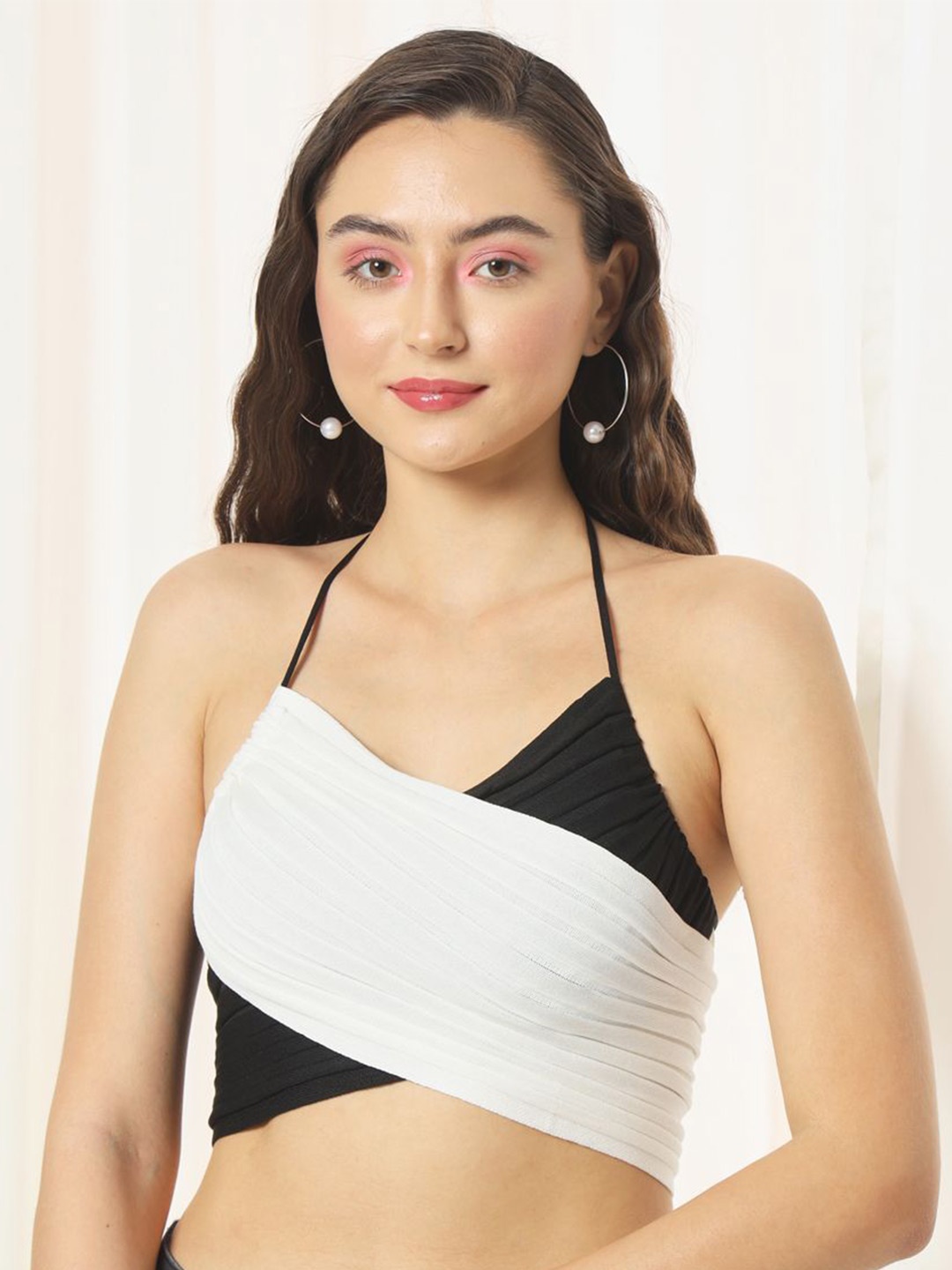 

TANDUL Colourblocked Bralette Crop Top, Black