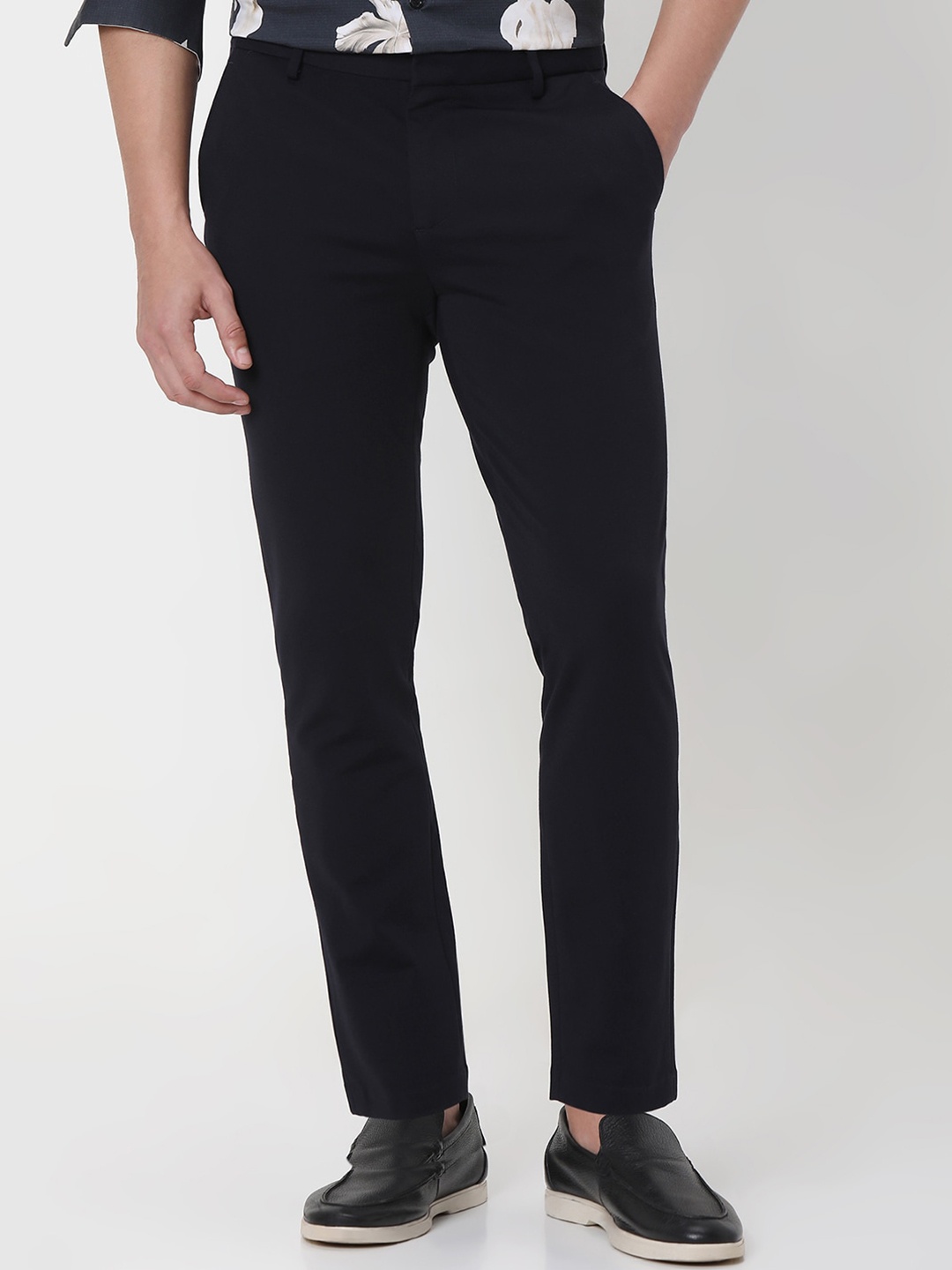 

Mufti Men Tapered Fit Chinos Trouser, Navy blue
