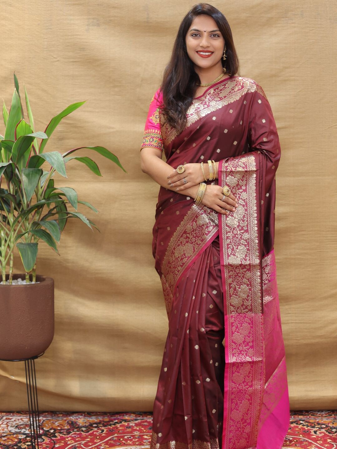 

SGF11 Woven Design Zari Art Silk Kanjeevaram Saree, Maroon