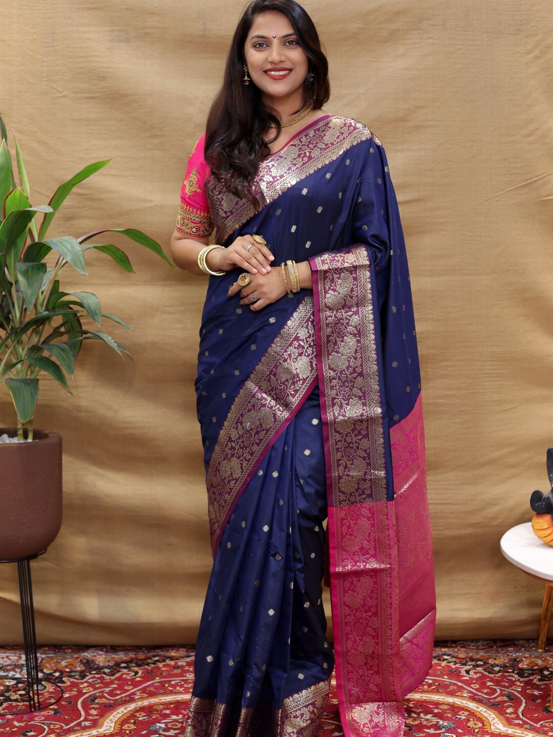 

SGF11 Woven Design Zari Art Silk Kanjeevaram Saree, Navy blue