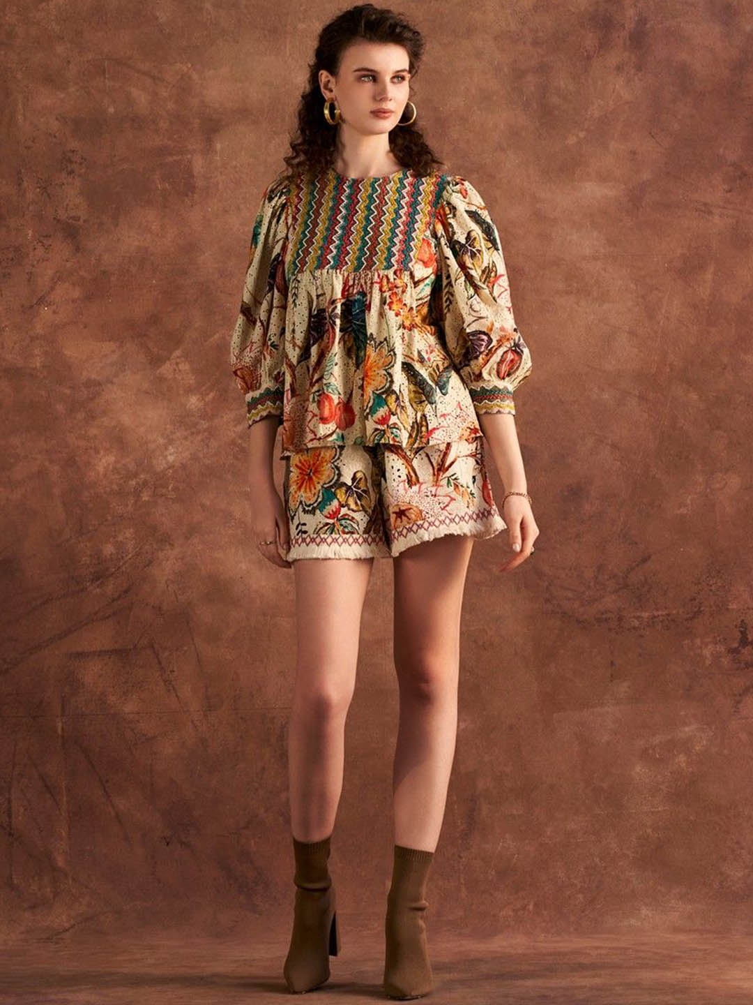 

VERB BY PALLAVI SINGHEE Floral Print Pure Cotton Top With Shorts Co-Ords, Beige