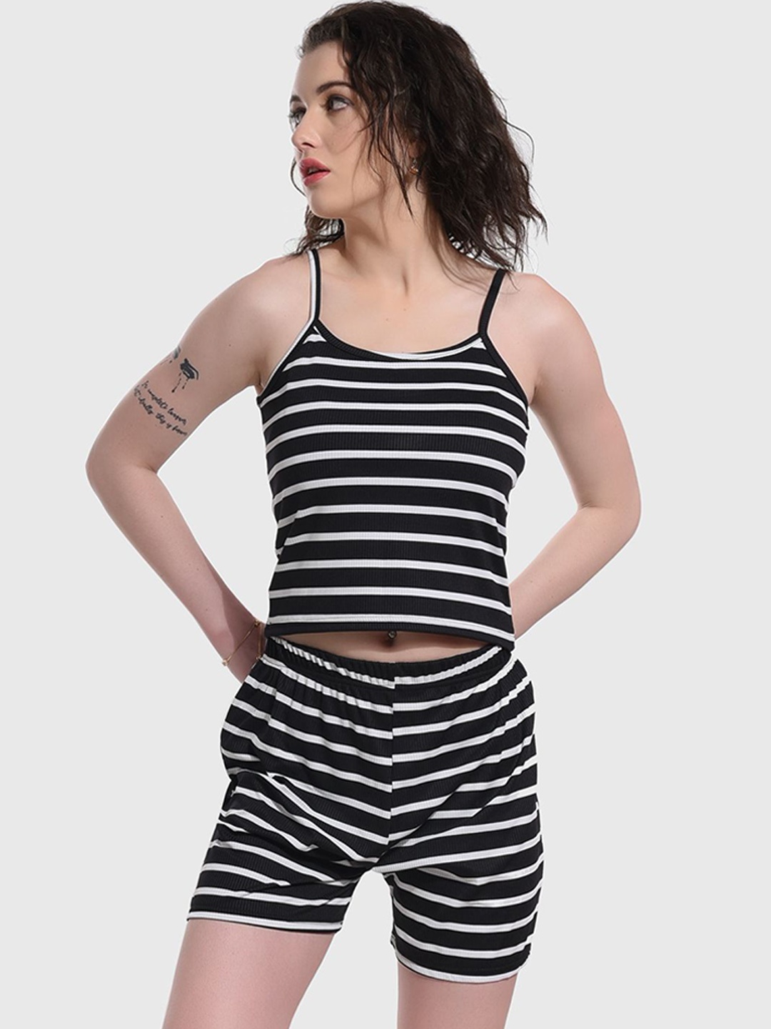 

ESOROUCHA Women Striped Night suit, Black
