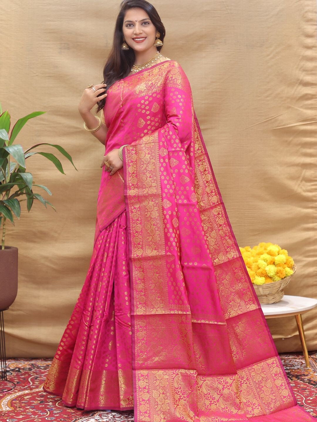 

SGF11 Woven Design Zari Art Silk Kanjeevaram Saree, Pink