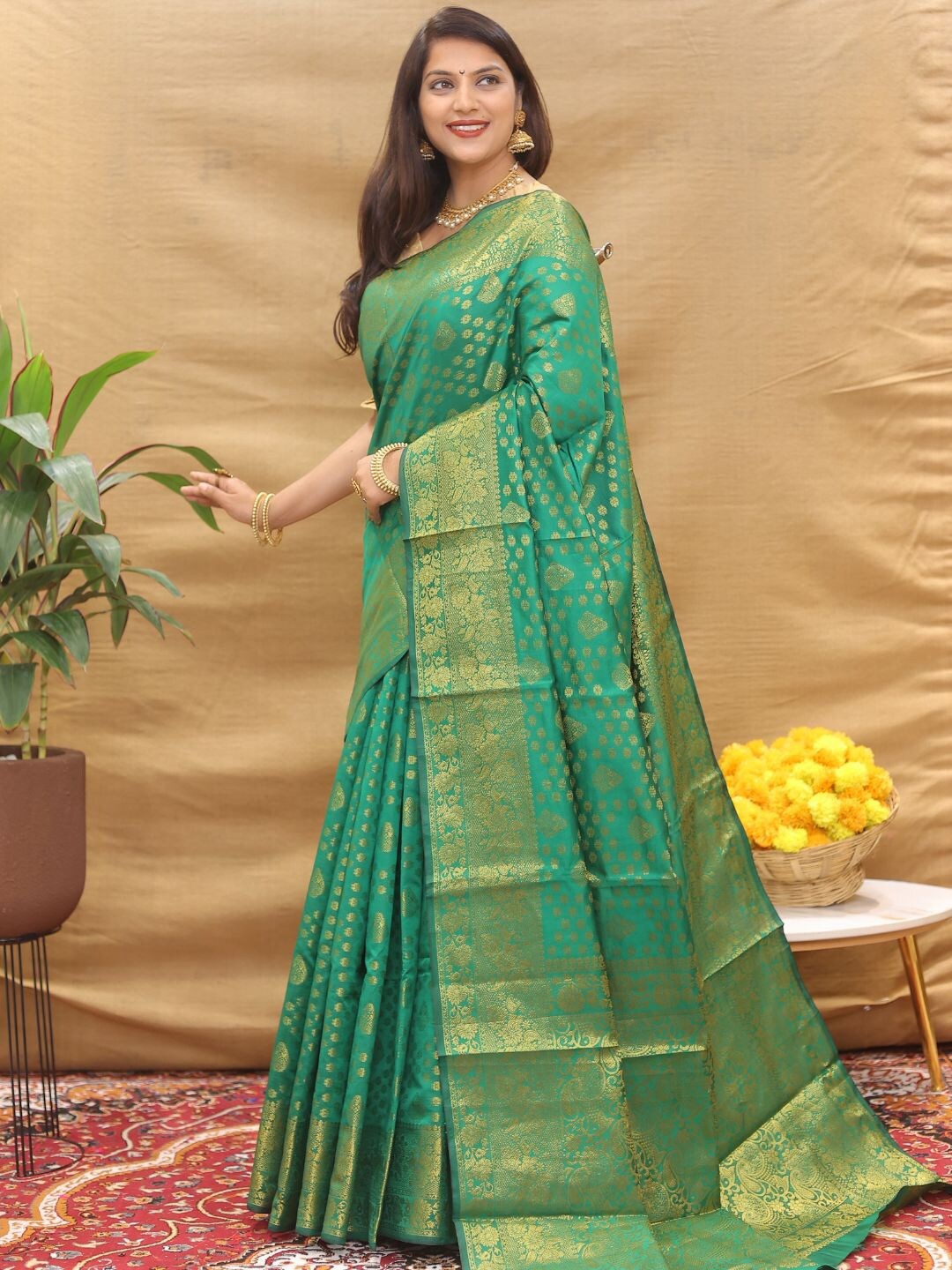 

SGF11 Woven Design Zari Art Silk Kanjeevaram Saree, Lime green