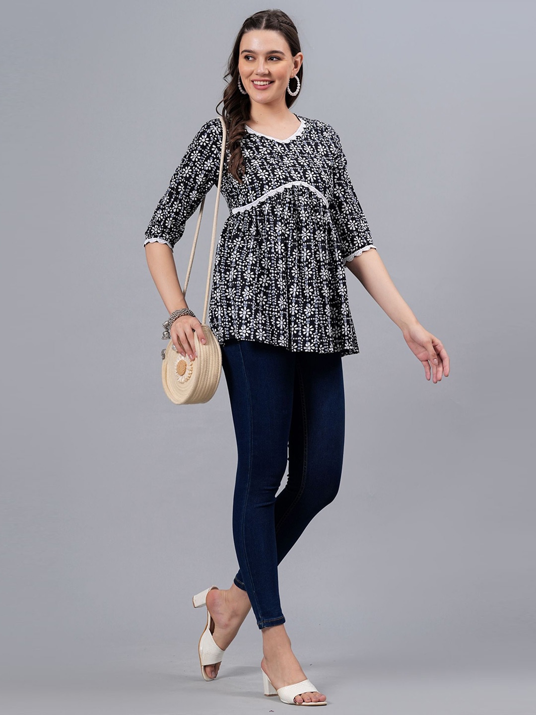 

NEW4U Round Neck Floral Printed Cotton Top, Black