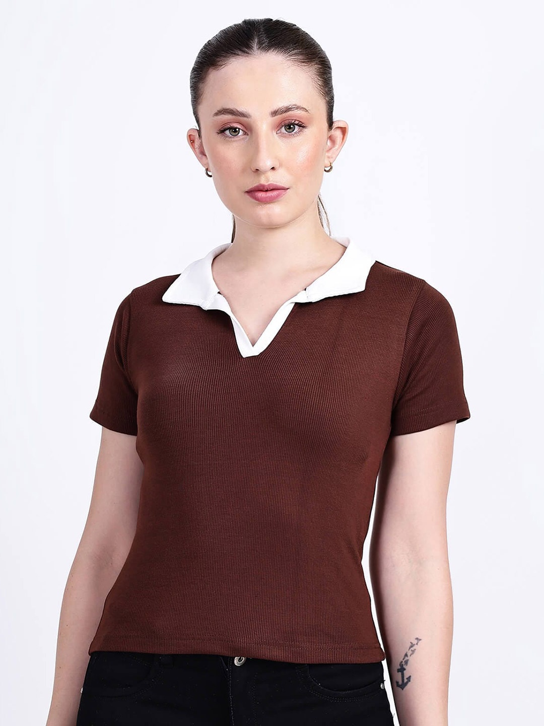 

TABADTOD Shirt Collar Fitted Crop Top, Brown