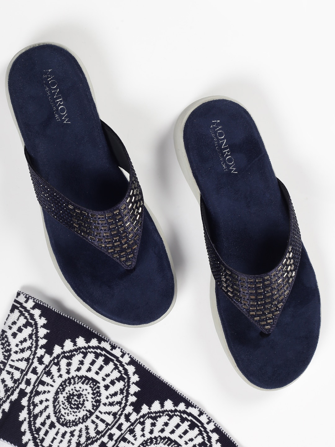 

Monrow Women Embellished Open Toe Flats, Blue