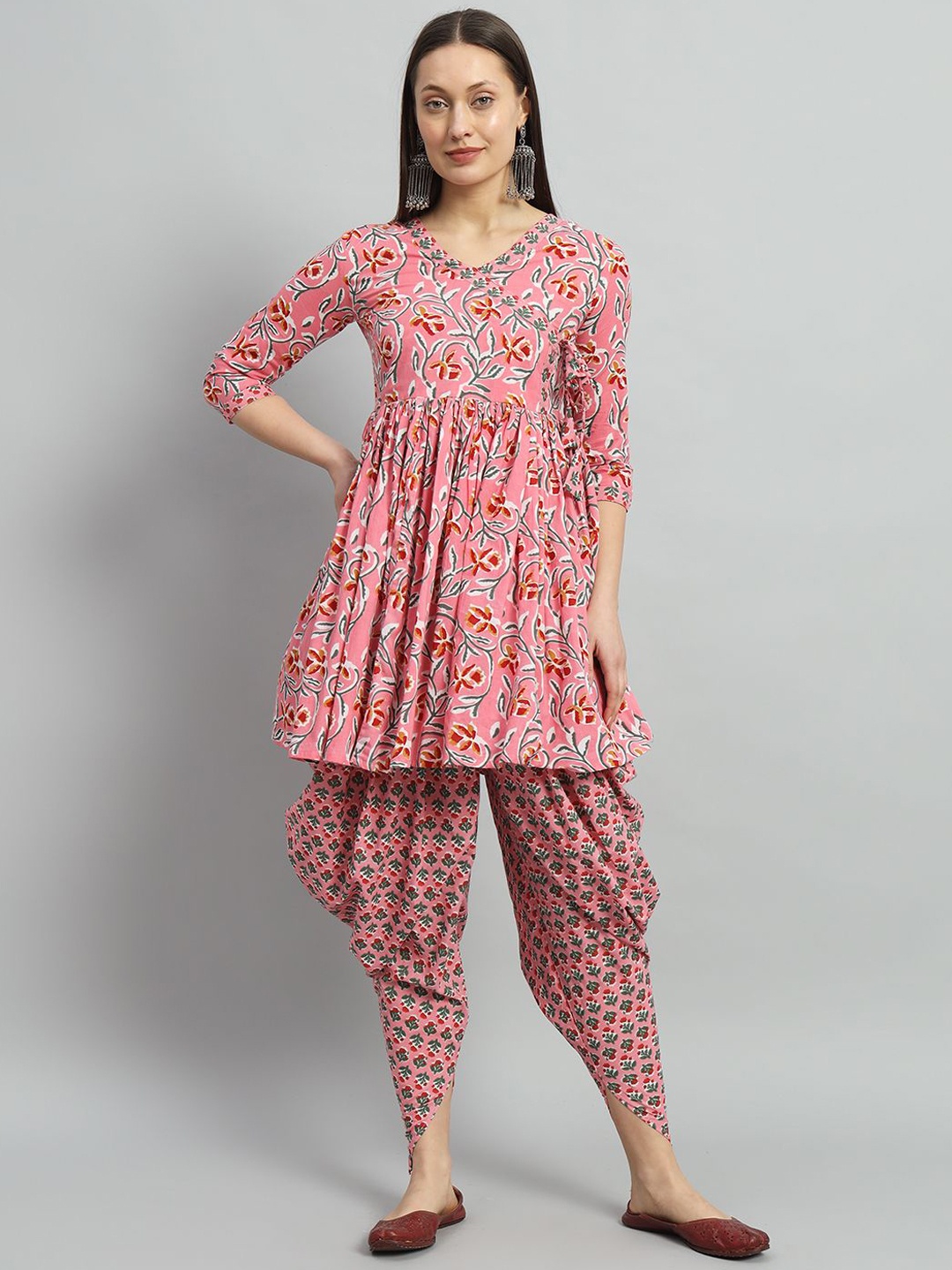 

Gujari Floral Printed Angrakha Pure Cotton Anarkali Kurti with Dhoti Pants, Pink