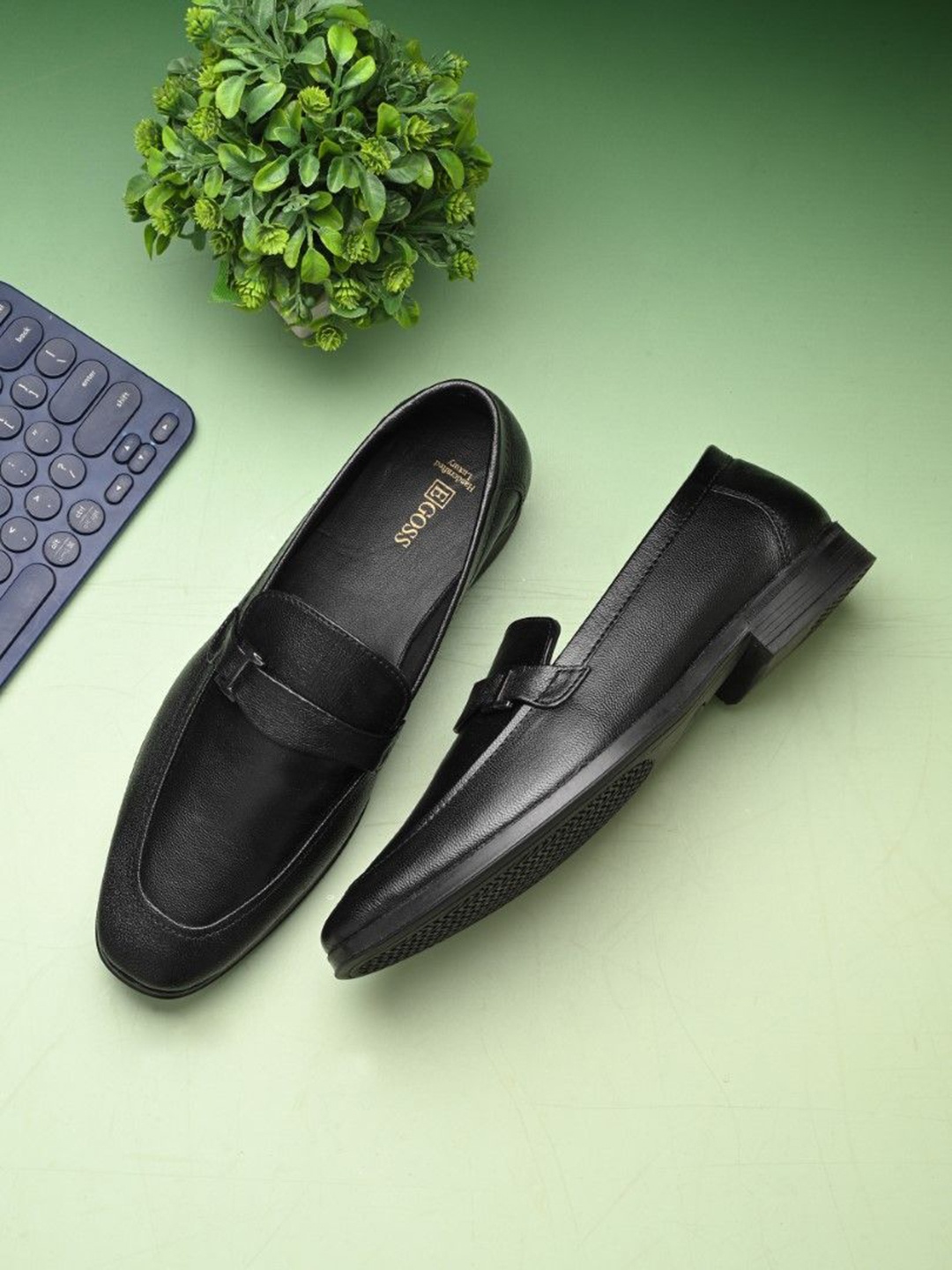 

Egoss Men Leather Loafers, Black