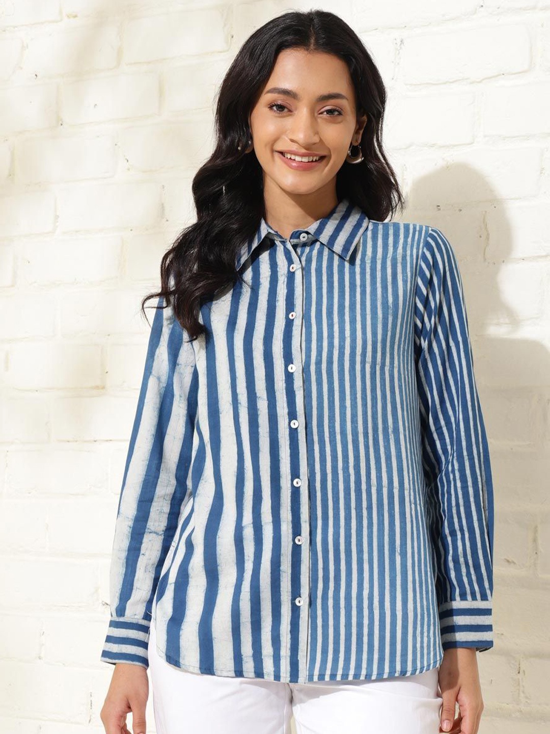 

Fabindia Striped Spread Collar Cotton Shirt, Blue