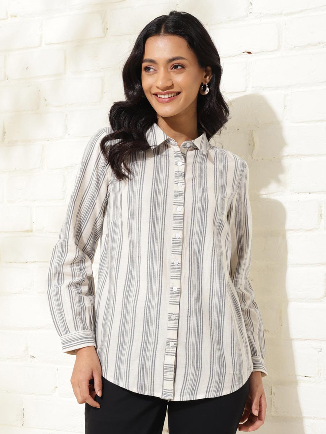 

Fabindia Striped Spread Collar Cotton Shirt, White