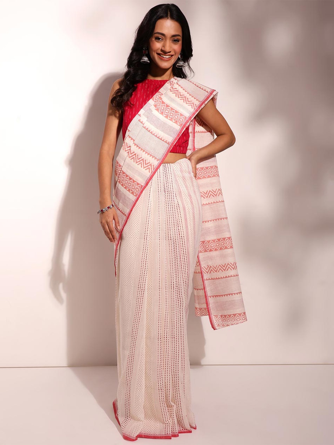 

Fabindia Striped Pure Cotton Saree, Pink