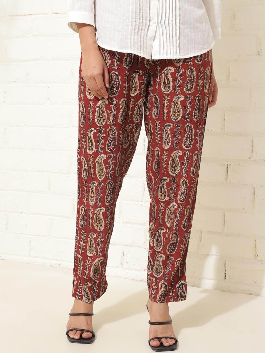 

Fabindia Women Ethnic Motifs Printed Regular Trouser, Red