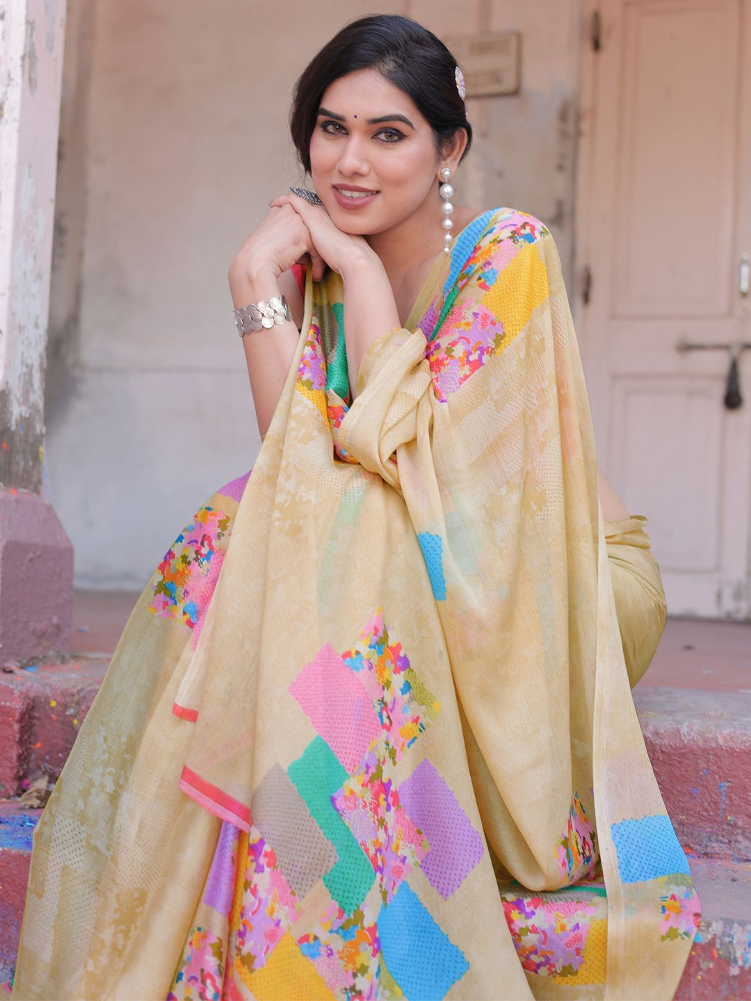 

KALINI Ethnic Motifs Poly Chiffon Block Print Saree, Beige