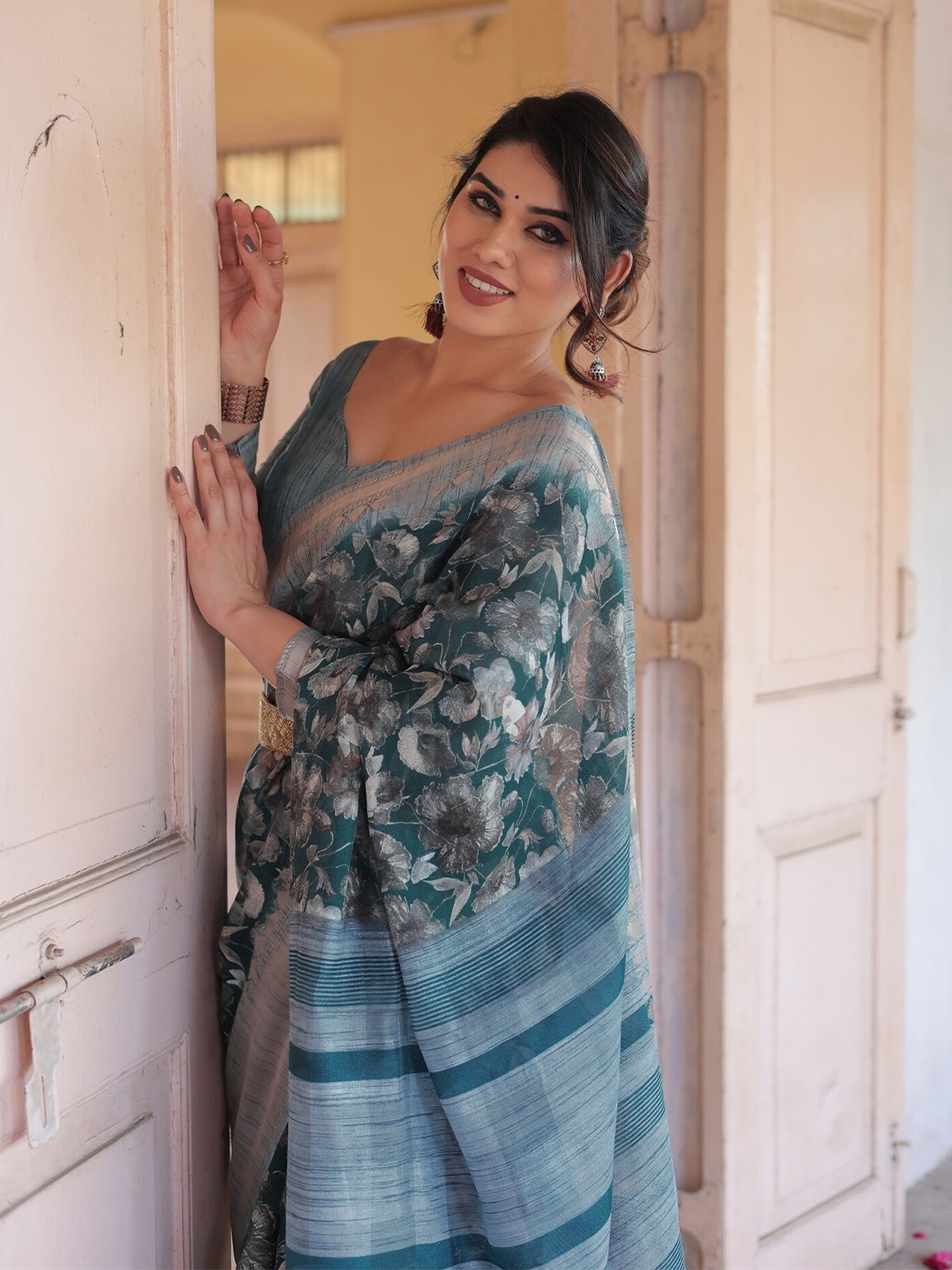 

KALINI Floral Zari Saree, Teal