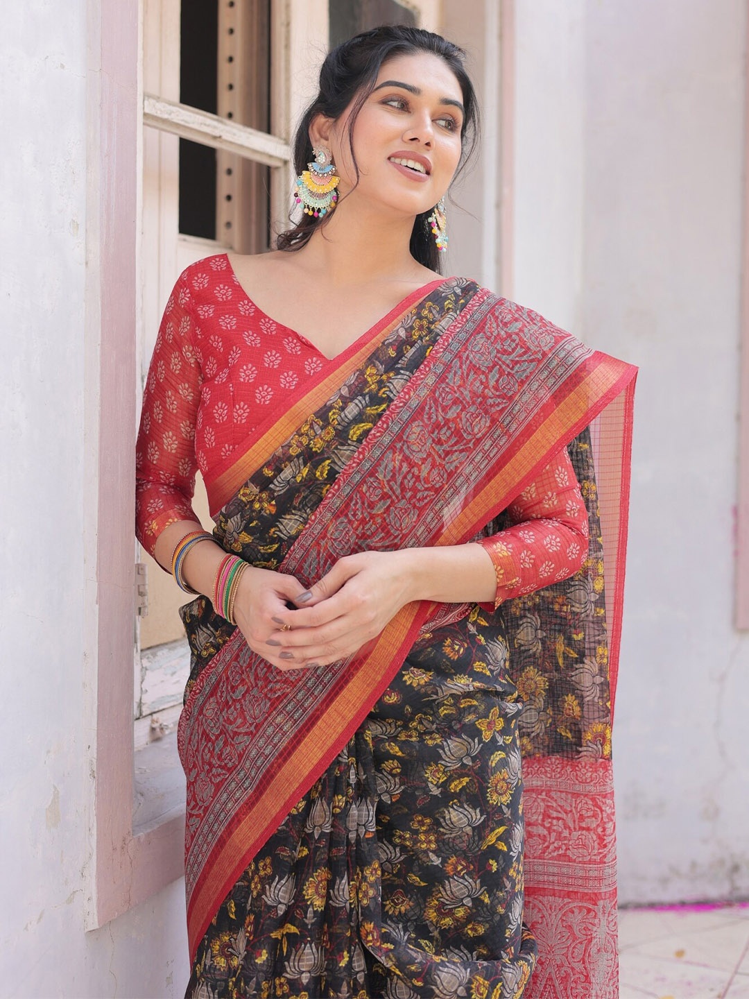 KALINI Floral Saree With Blouse Piece, Black