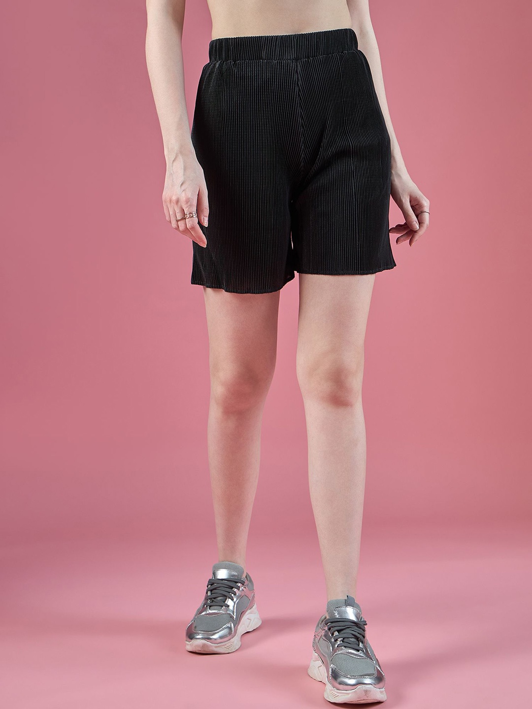 

DressBerry Women Mid-Rise Cycling Shorts, Black