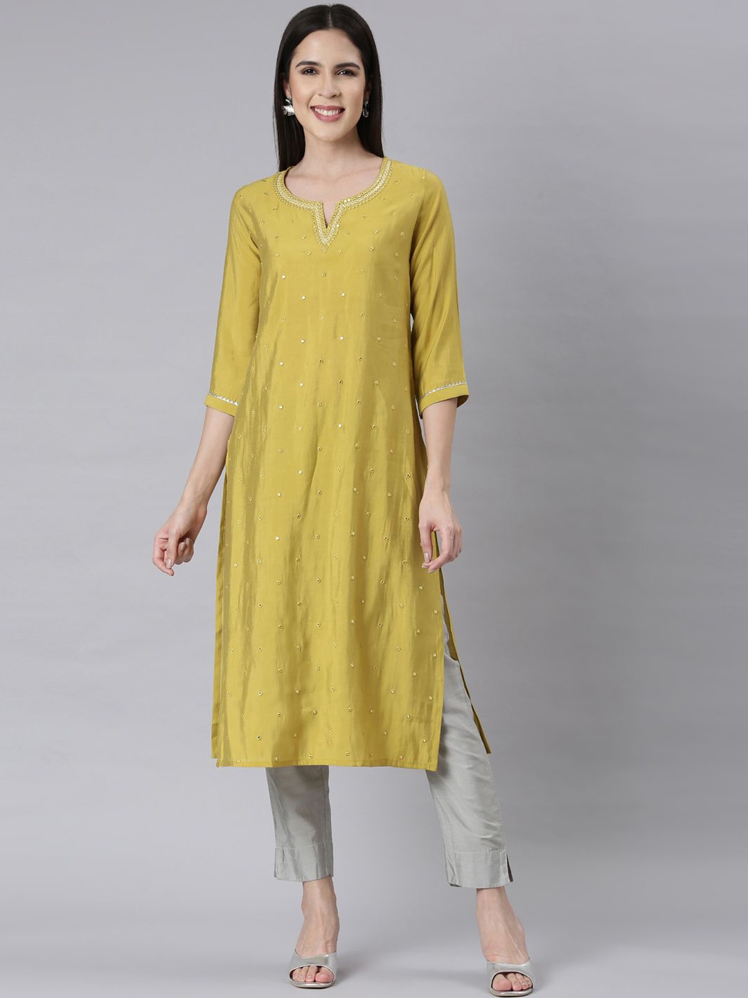 

Neerus Geometric Embellished Notch Neck Mirror Work Straight Kurta, Green