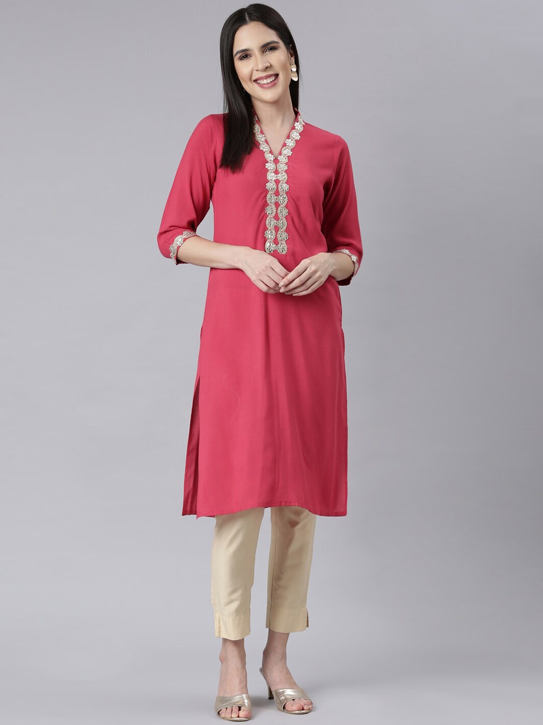 

Neerus Embroidered V Neck Straight Kurta, Pink