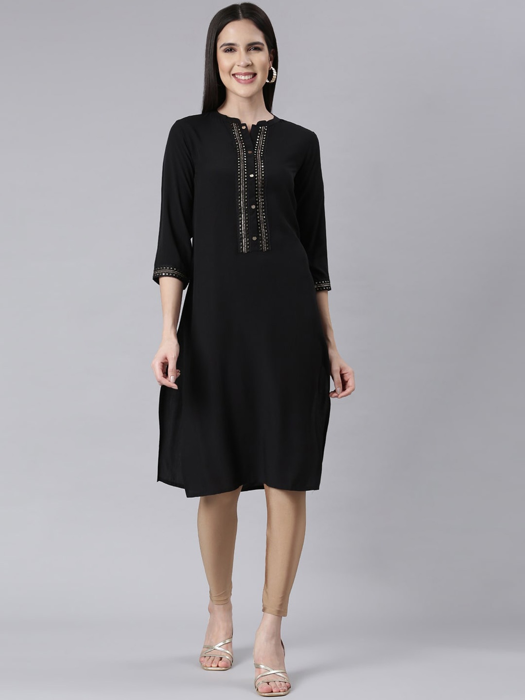 

Neerus Geometric Yoke Design Mandarin Collar Straight Kurta, Black