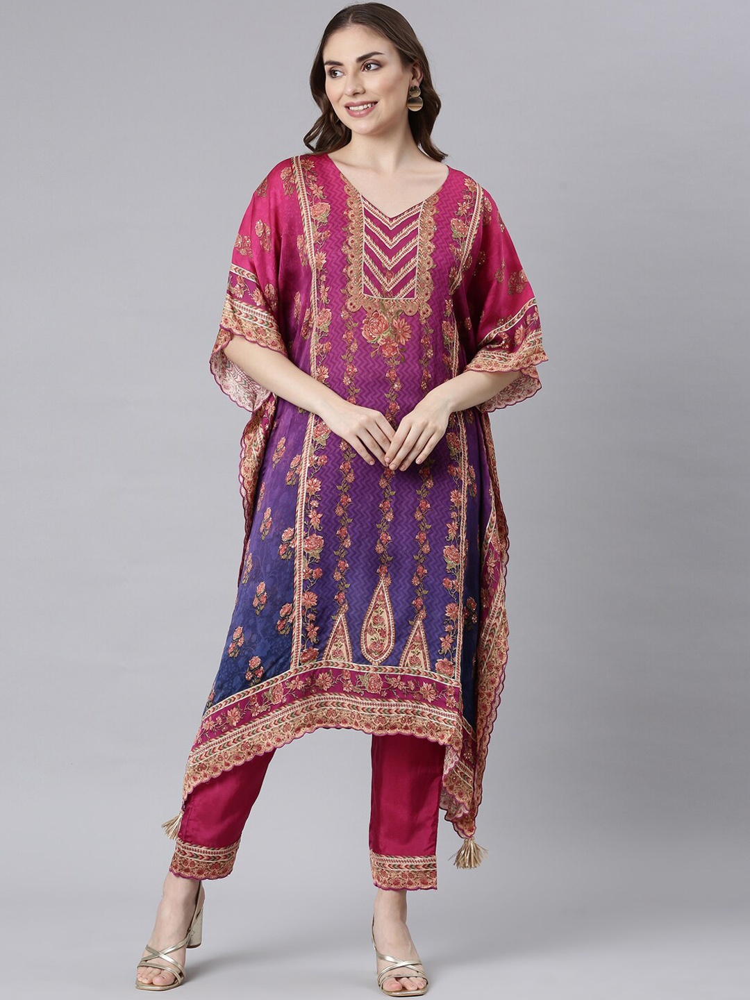 

Neerus Ethnic Motifs Printed V-Neck Kimono Sleeves Silk Crepe Kaftan Kurta with Trousers, Pink