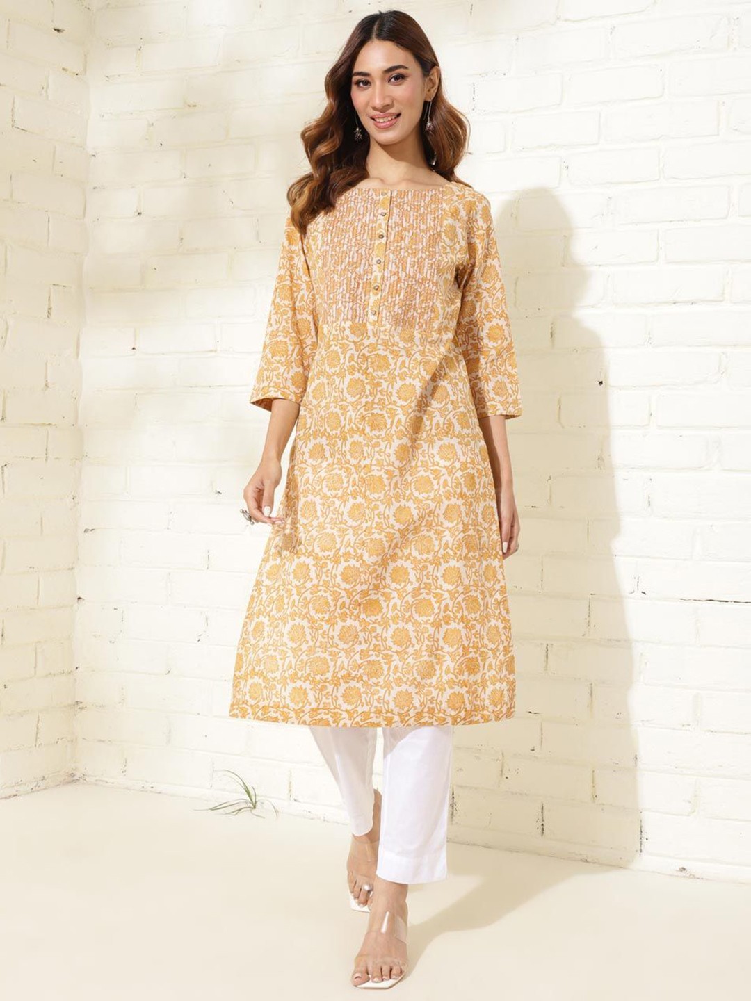 

Fabindia Floral Printed Round Neck Three-Quarter Sleeves Cotton Kurta, Yellow