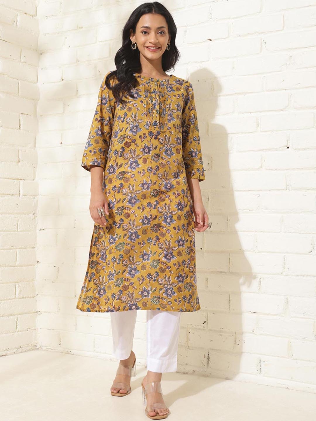 

Fabindia Floral Printed Round Neck Three-Quarter Sleeves Cotton Kurta, Mustard
