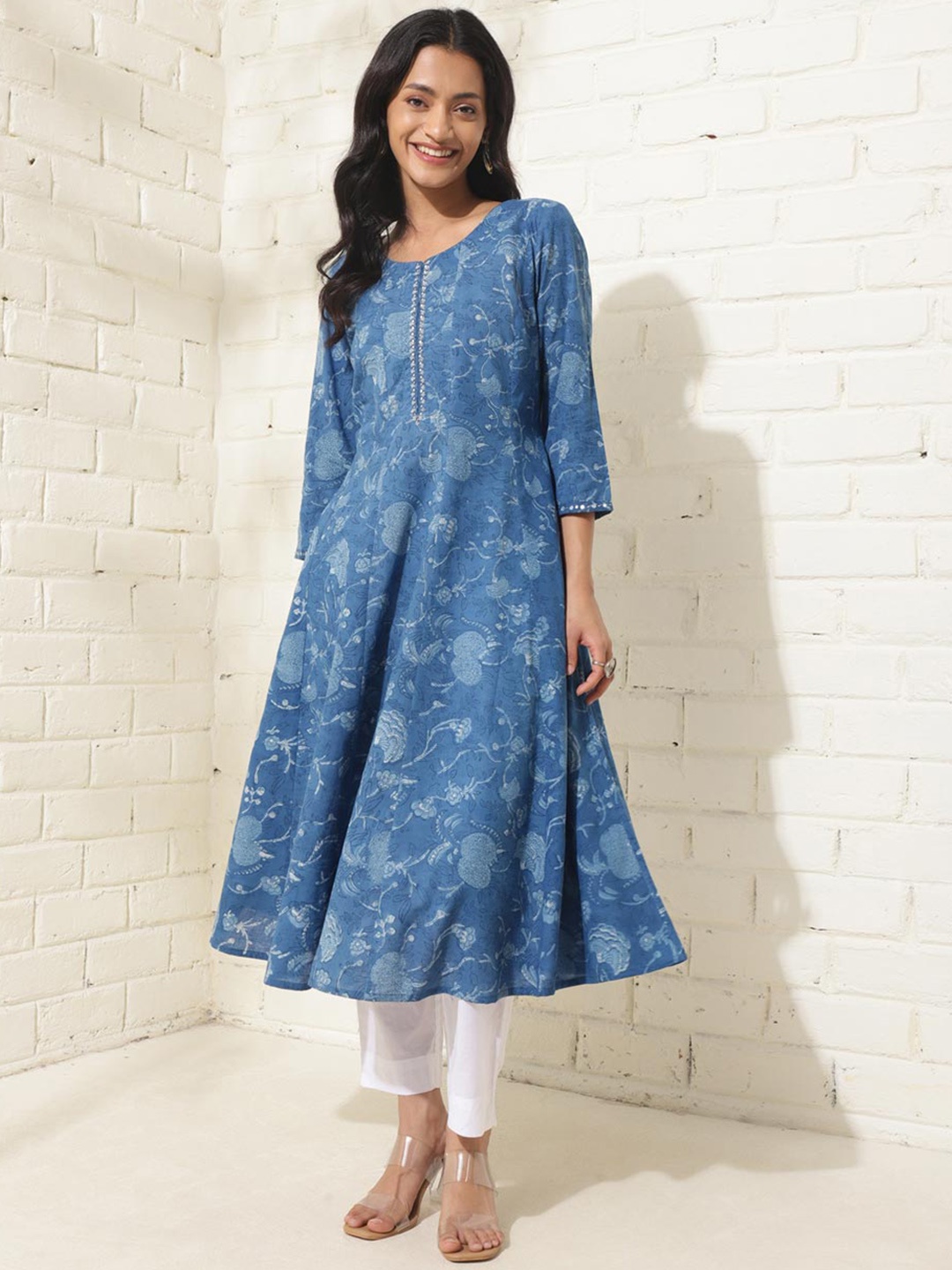 

Fabindia Floral Printed Mirror Work Regular Cotton A-Line Kurta, Blue