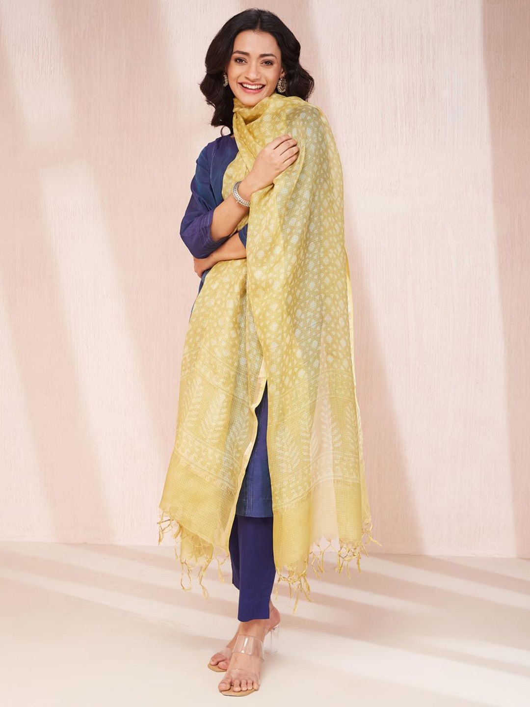 

Fabindia Green Cotton Silk Blend Dabu Printed Dupatta, Yellow