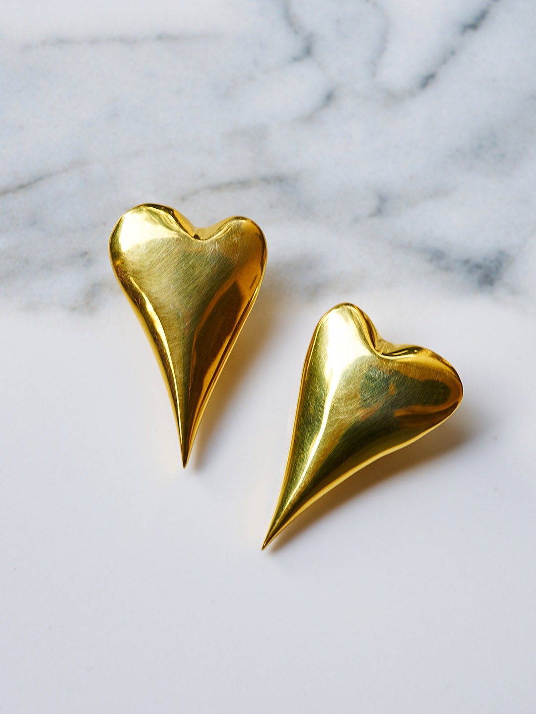 

Eurumme Contemporary Studs Earrings, Gold