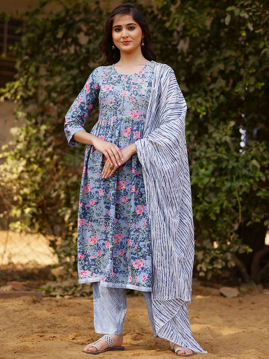 

Anouk Women Floral Printed Pleated Kurta with Palazzos & With Dupatta, Grey