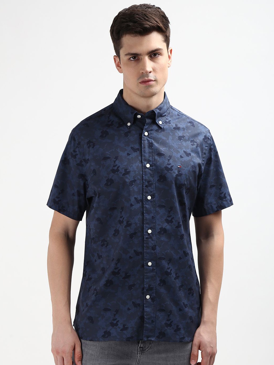 

Tommy Hilfiger Abstract Printed Button Down Collar Casual Shirt, Blue