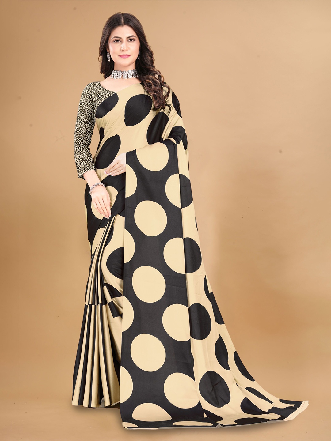 

Mitera Polka Dot Printed Satin Saree, Cream