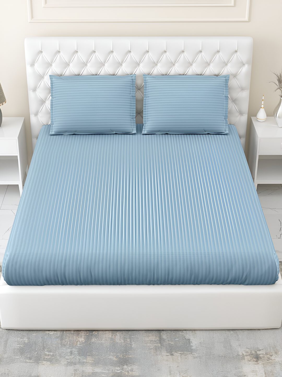 

haus & kinder Blue Striped Cotton 210 TC King Bedsheet with 2 Pillow Covers