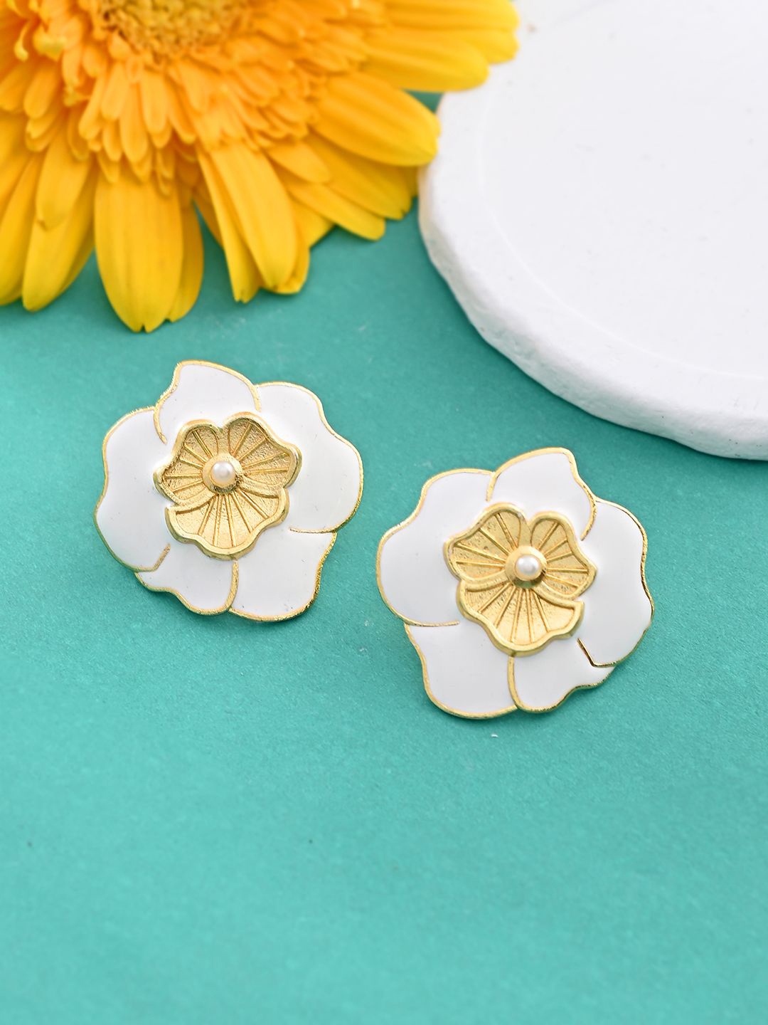 

Voylla Gold-Plated Floral Studs Earrings, White