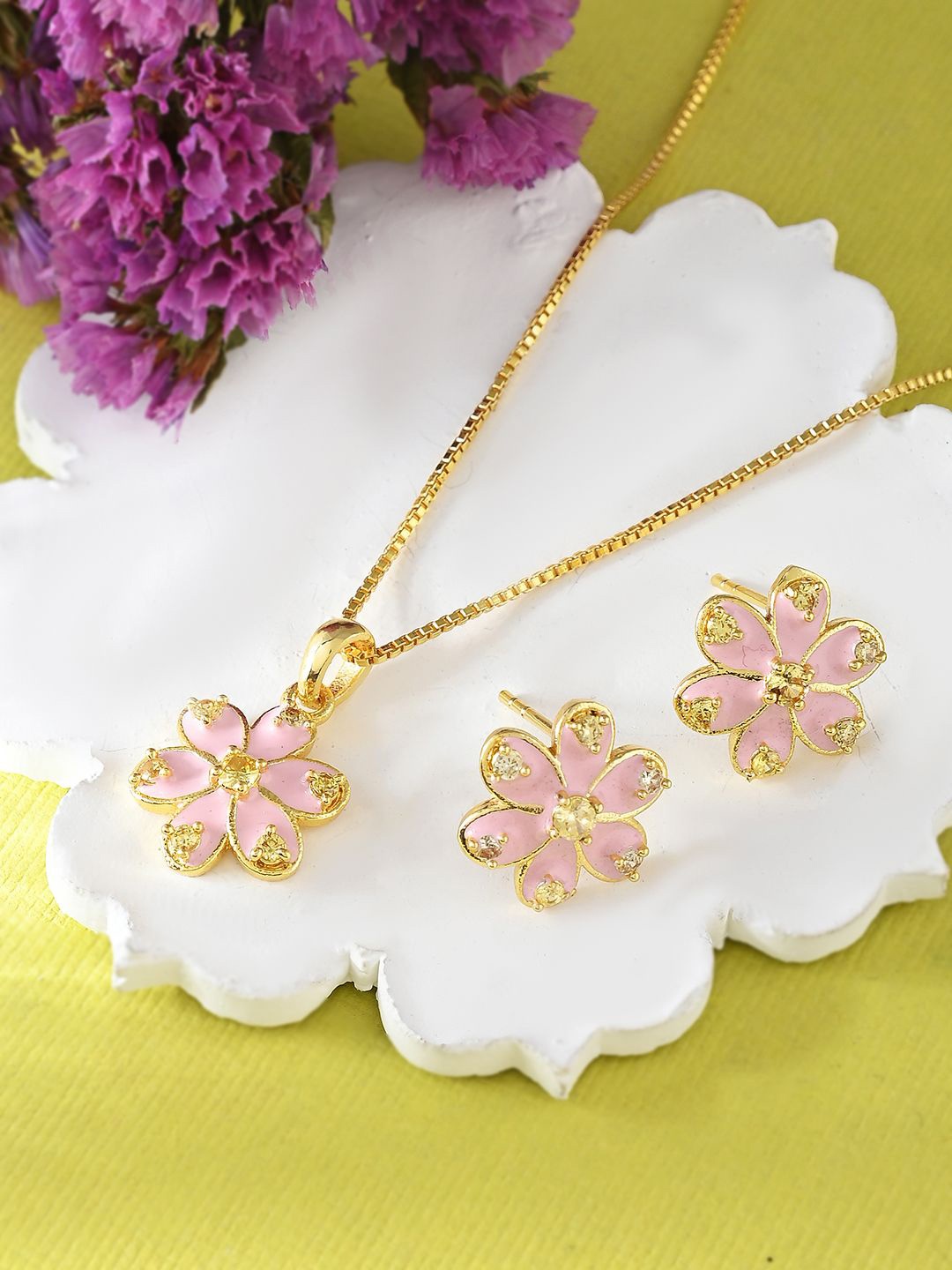 

Voylla Gold-Plated Enamelled Floral Jewellery Set