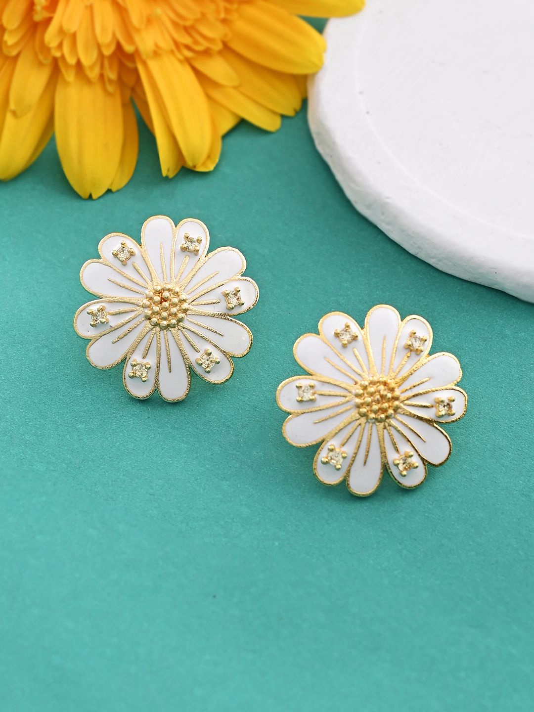 

Voylla Floral Studs Earrings, White