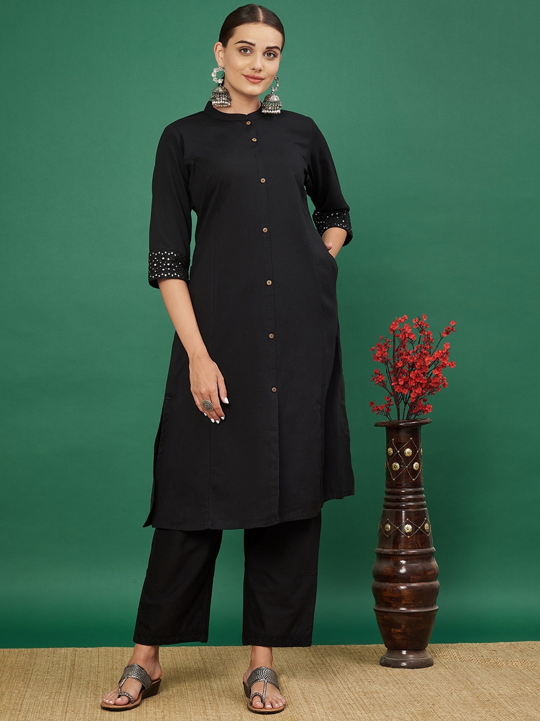 

Vbuyz Women Printed Regular Kurta Palazzo & Dupatta, Black