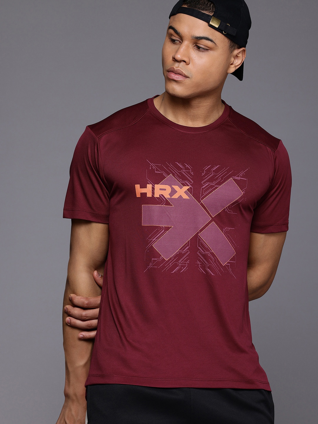 

HRX by Hrithik Roshan Brand Logo Printed Training T-shirt, Maroon