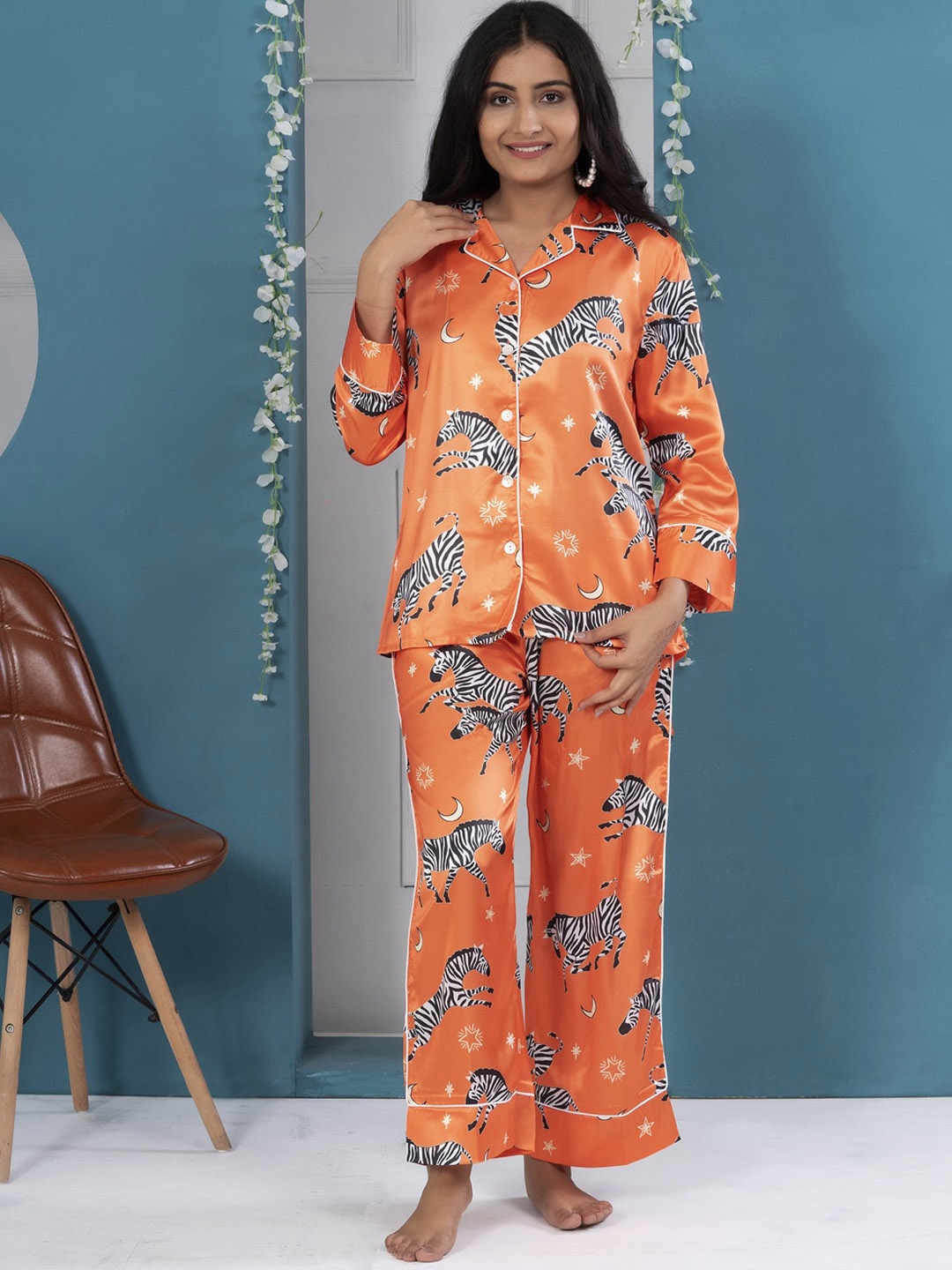 

Ezme Studio Women Printed Night suit, Orange