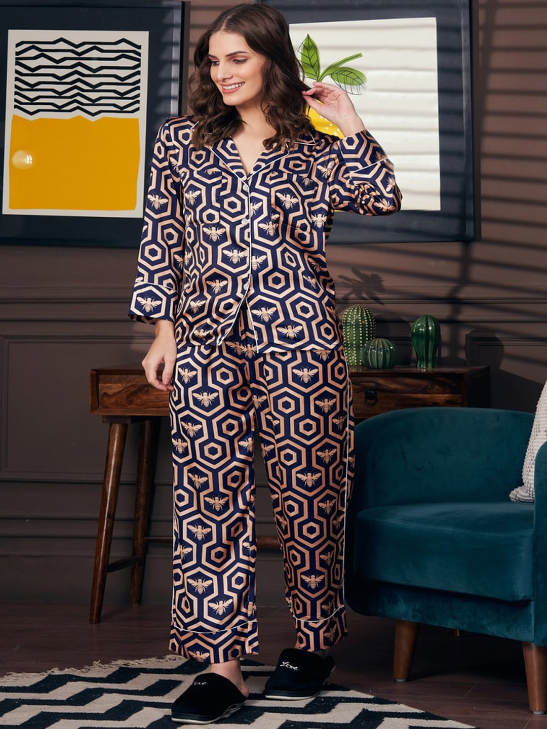 

Ezme Studio Women Printed Night suit, Navy blue