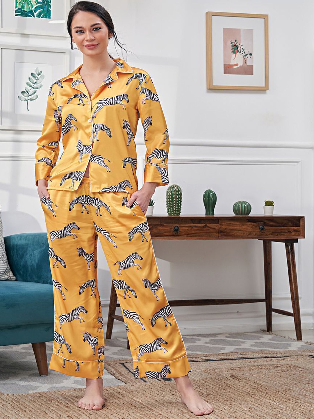 

Ezme Studio Women Satin Printed Night suit, Yellow