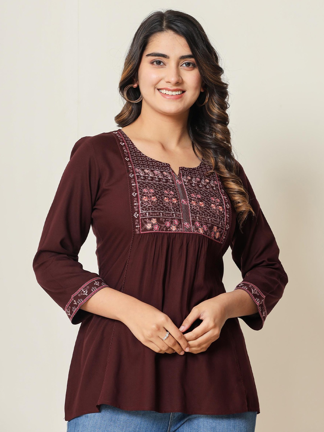 

Anouk Embroidered Round Neck Floral Print Ethnic Top, Maroon